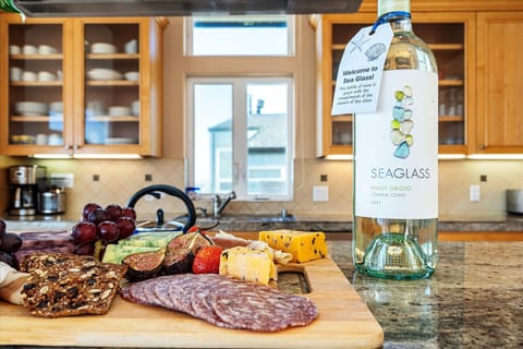 Your friends & guests will be very happy at Sea Glass