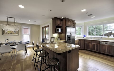 Beautiful New Kitchen!