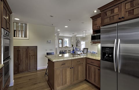 Fully Equipped Chef's Kitchen