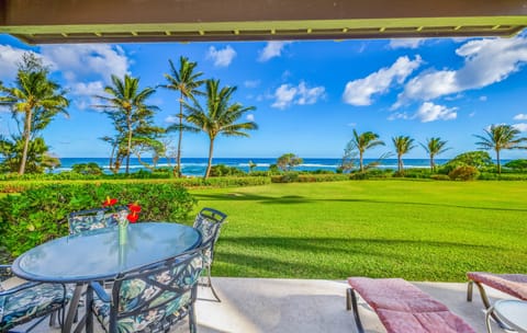 Oceanfront View Lanai