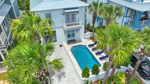 Daydreams By The Sea - Water's Edge of Seacrest - Exterior Front