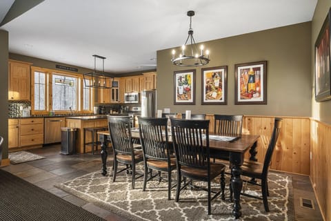 Dining Room Seats 8 (Extra Leaf & Bench Allows Room for 10).