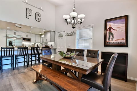 Dining room table w/seating for 6 and breakfast bar w/seating for 4 (10 total)