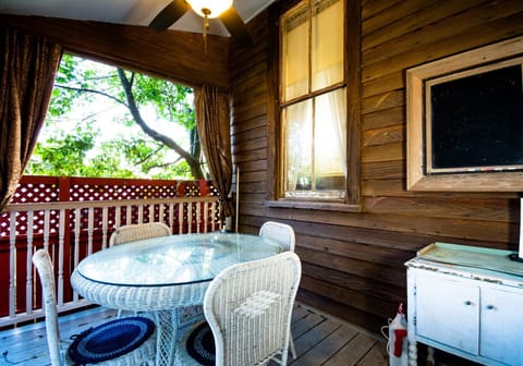 Additional dining option on the back porch