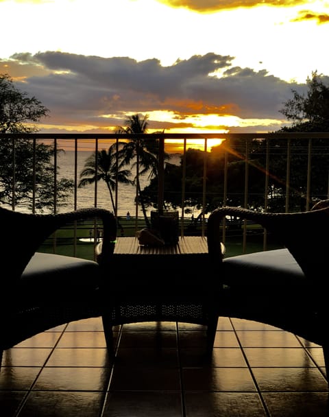 No filter here! That's the true sunset colors from your private lanai
