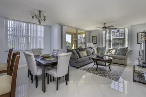 Living room with queen size sofa bed