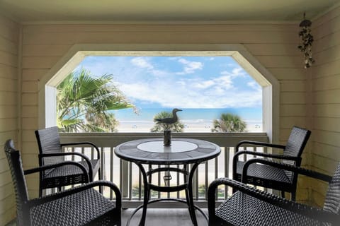 Balcony view of the Beach. Amazing ocean view!