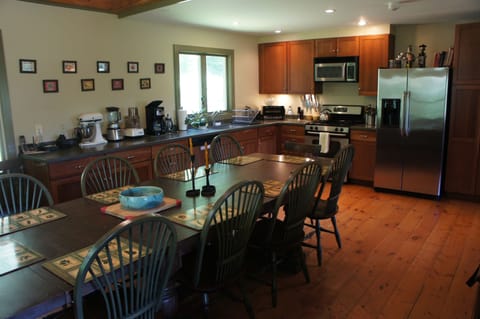 The kitchen offers lots of room for everyone to be together in the same space.