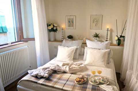 Cozy romance in the heart of a Medieval village