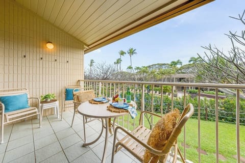 Napili Shores E240 furnished lanai 1
