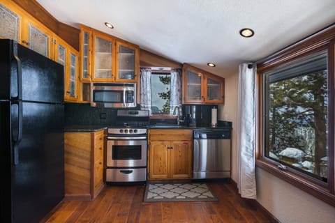 Apartment Kitchen in Semi-Private Room