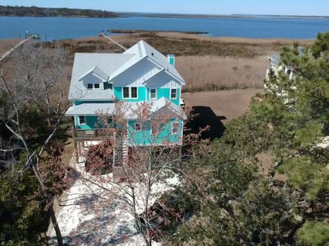 Arial view. Guest apartment is along the left side of the house.
