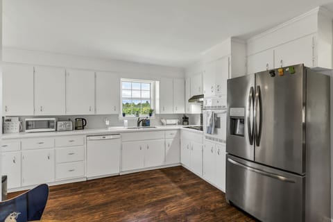 All the appliances you'll need.