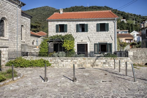 Villa Ruza and the church of St Roko