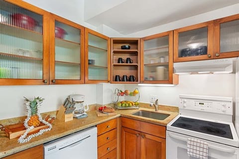Fully Equipped Kitchen with Granite Countertop