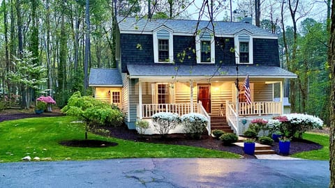 Cozy 3 bedroom 2.5 bath on a 1 acre lot