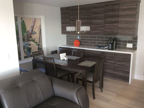 Breakfast Nook Eating area