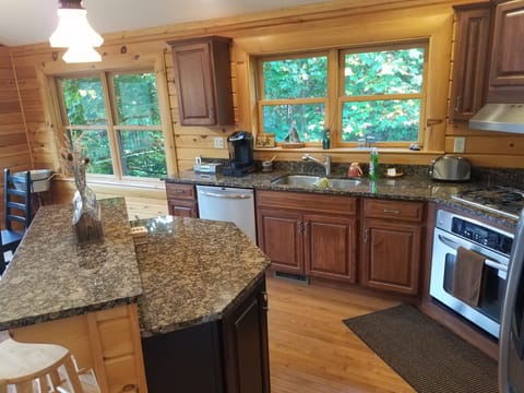 Kitchen with high quality touches!