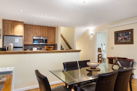 Dining Area looking into Kitchen
