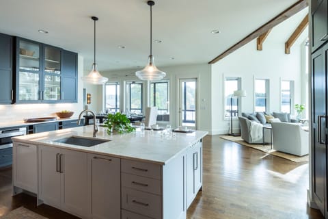 Kitchen toward Dining table