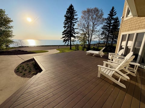 New Lakefront Porch with seating
