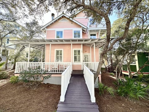 WELCOME TO PERSIMMON IN SEASIDE, FL!