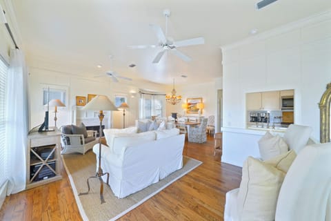 UPSTAIRS OPEN LIVING AREA