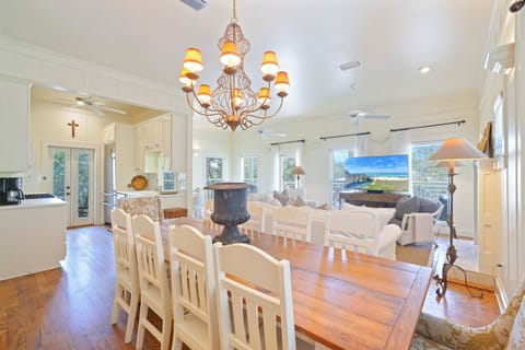 ALTERNATE VIEW FROM DINING AREA