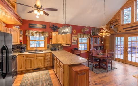 Kitchen and Dining Room!