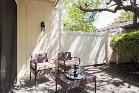 Relish alfresco moments in our charming patio area, perfect for sipping wine and savoring the beauty of Napa's countryside.