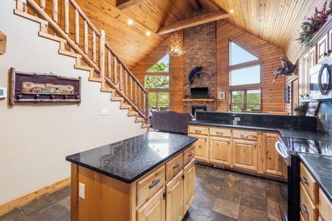 Island area for cooking