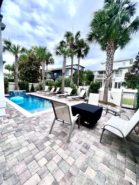 Ohana has everything you need for the perfect vacation. 