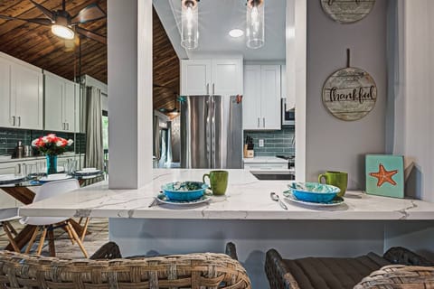 Have a quick bite to eat before heading outdoors......swim, fish, kayak.....whatever you're in the mood for....