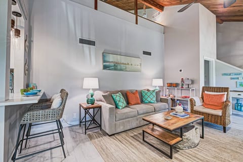 Beautifully renovated 2 bedroom, 2 bath condo and just steps to soak your toes in the Gulf of Mexico!