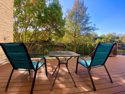 Additional deck seating overlooking the Comal River