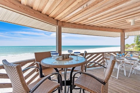 Million Dollar View from the Beachfront Balcony!