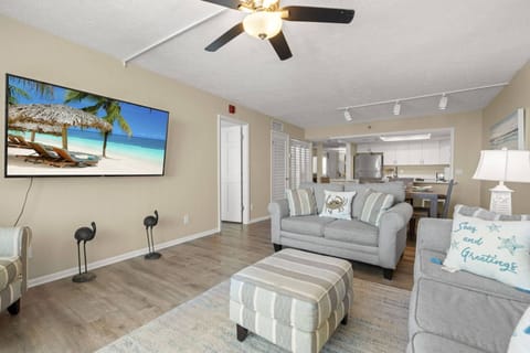 Open-Concept Living Room and Dining Space