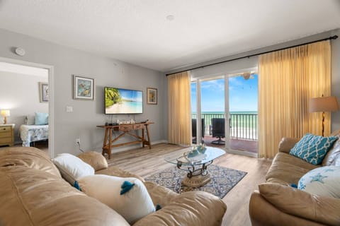 Exclusive Beachfront w/ Private Beach, 3 pools, Gym, Free Wi-Fi & Cable, Security ~ 244 Tides Apartment in North Redington Beach
