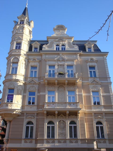 Villa Themis