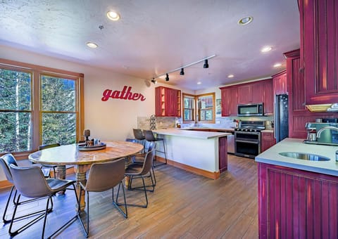 202 Mill Creek Dining Area and Kitchen