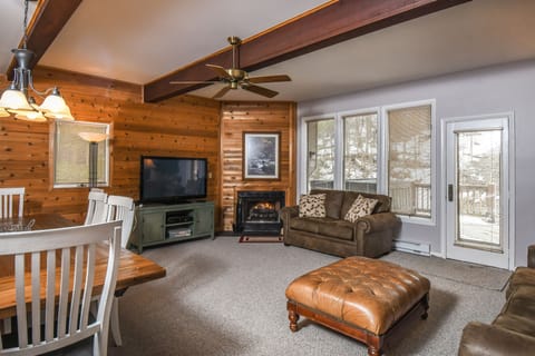 Welcome to Pivots & Divots!