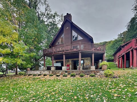 Welcome to Bear Hollow Lodge!