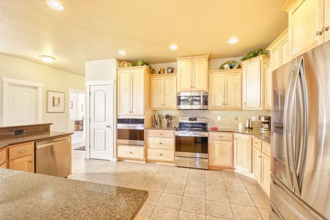 Large fully stocked kitchen