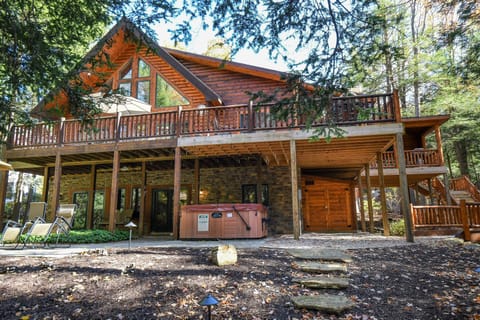 Welcome to Claralea Lodge!