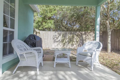 Magnolia Beach House - Rear Covered Patio