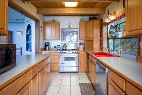 99 Washington Way - San Juan Island Washington - 22