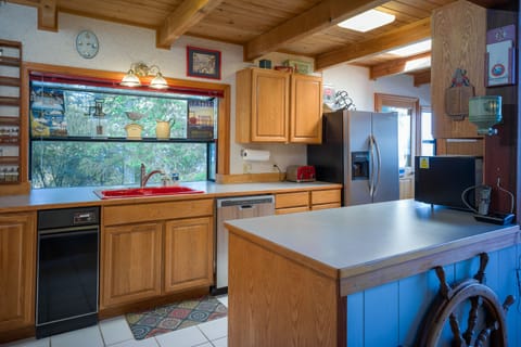 99 Washington Way - San Juan Island Washington - 21