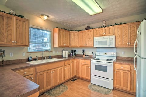 Kitchen | Fully Equipped | Cooking Basics