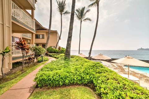 Kailua-Kona Vacation Rental | 2BR | 1.5BA | 1,100 Sq Ft | Stairs Required