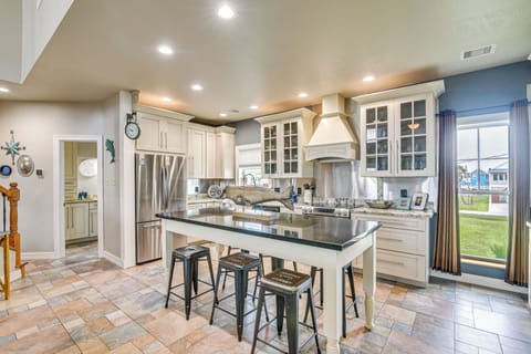 Kitchen | Cooking Basics | Dishware/Flatware